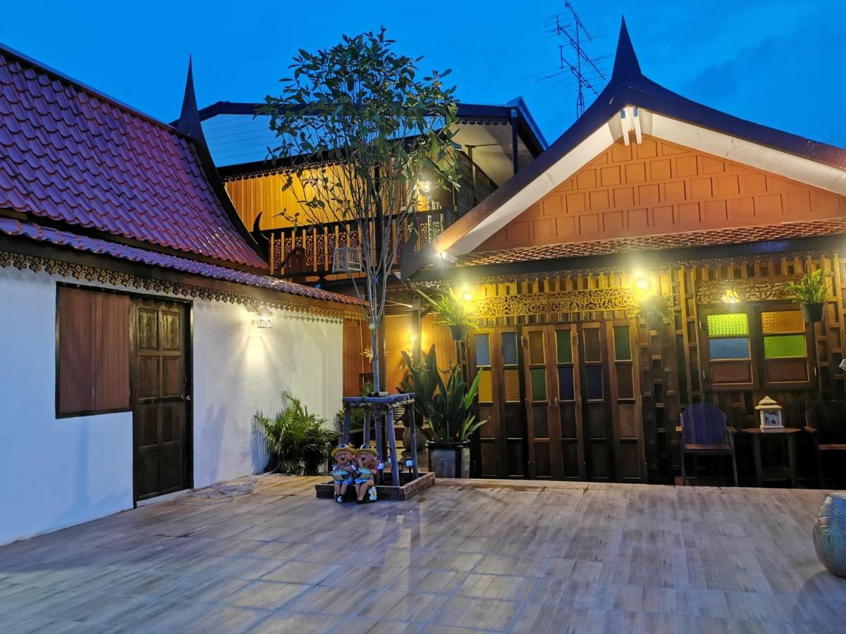 Chanida Home Phra Nakhon Si Ayutthaya Esterno foto
